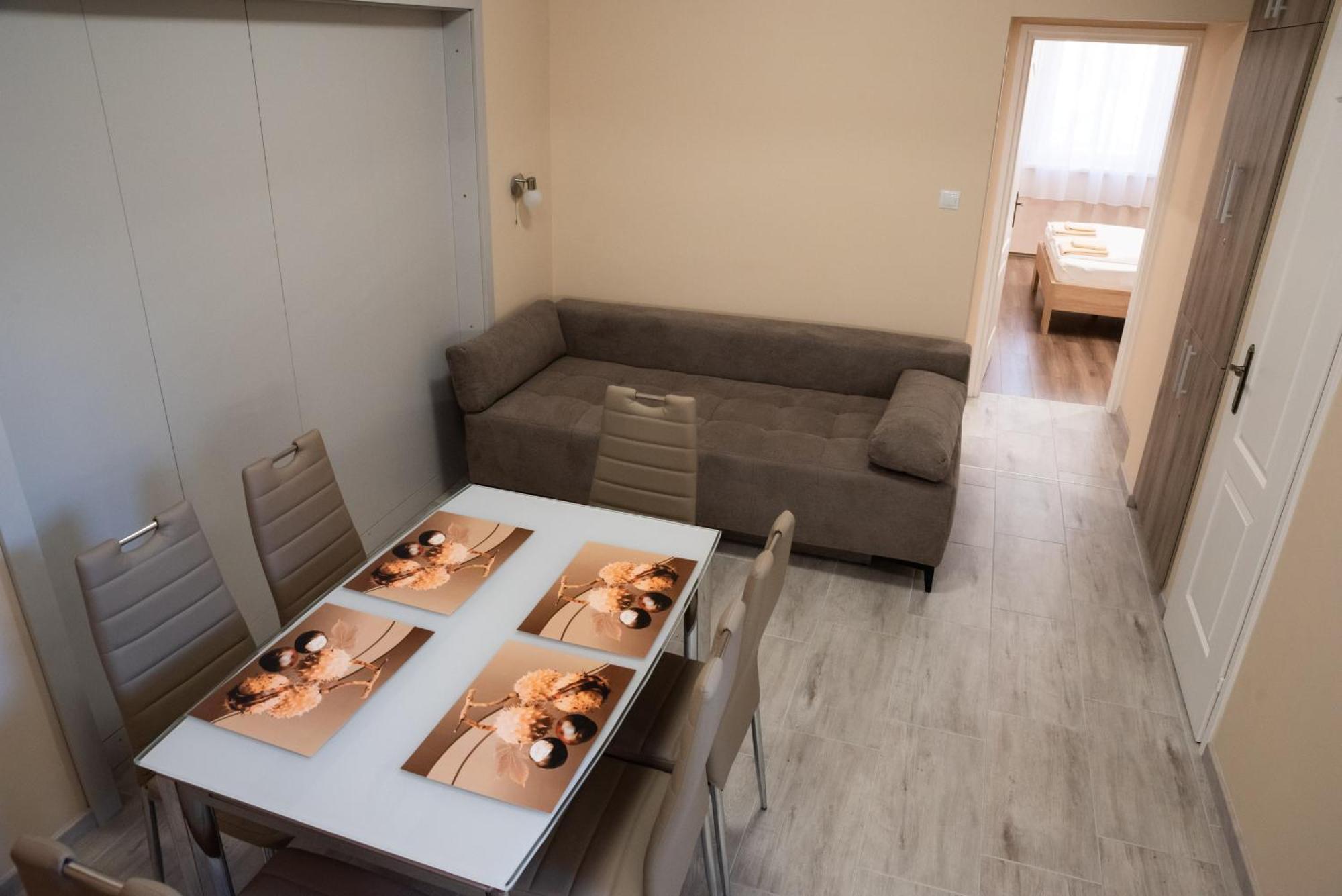 Gesztenye Apartman Mako Bagian luar foto