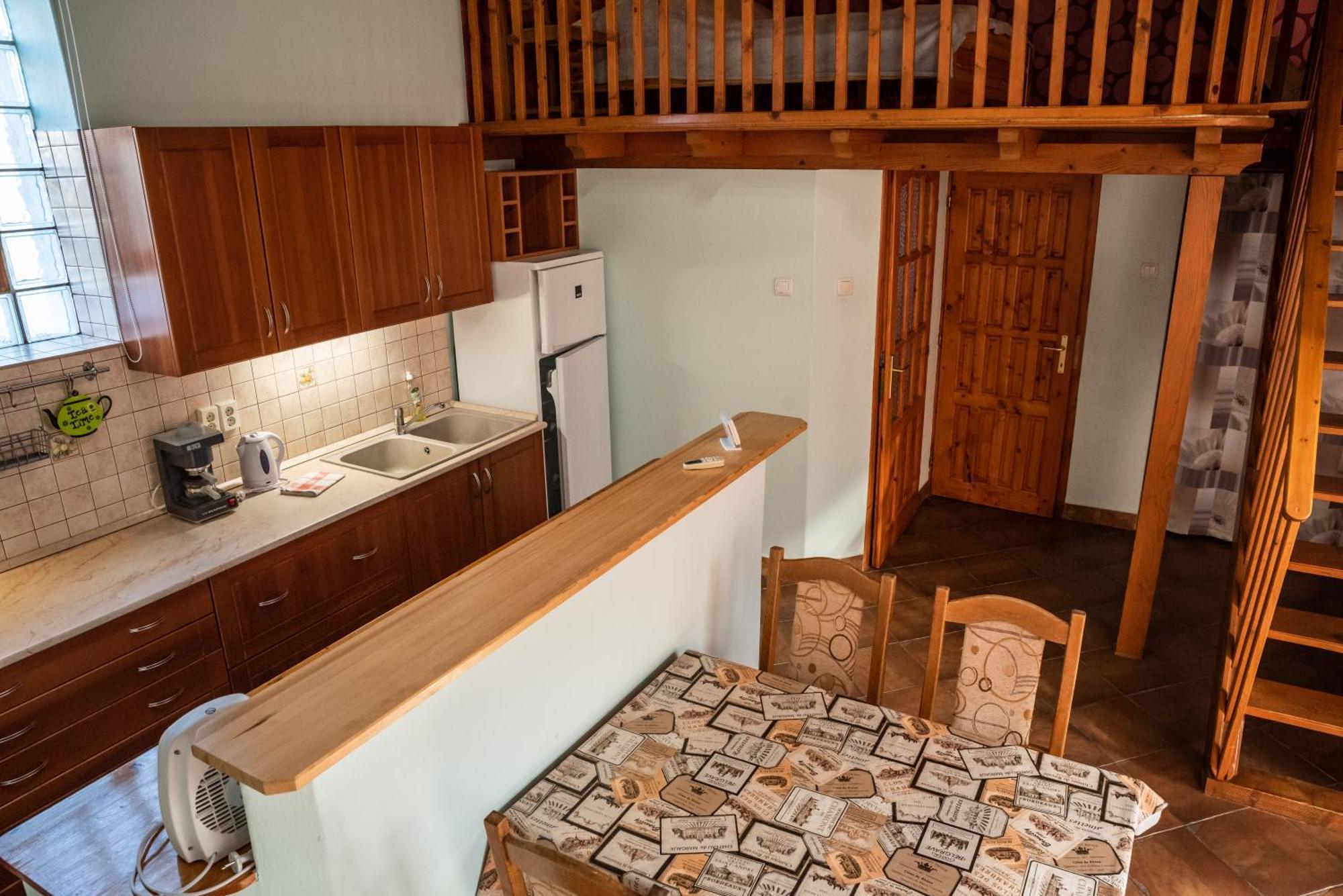Gesztenye Apartman Mako Bagian luar foto