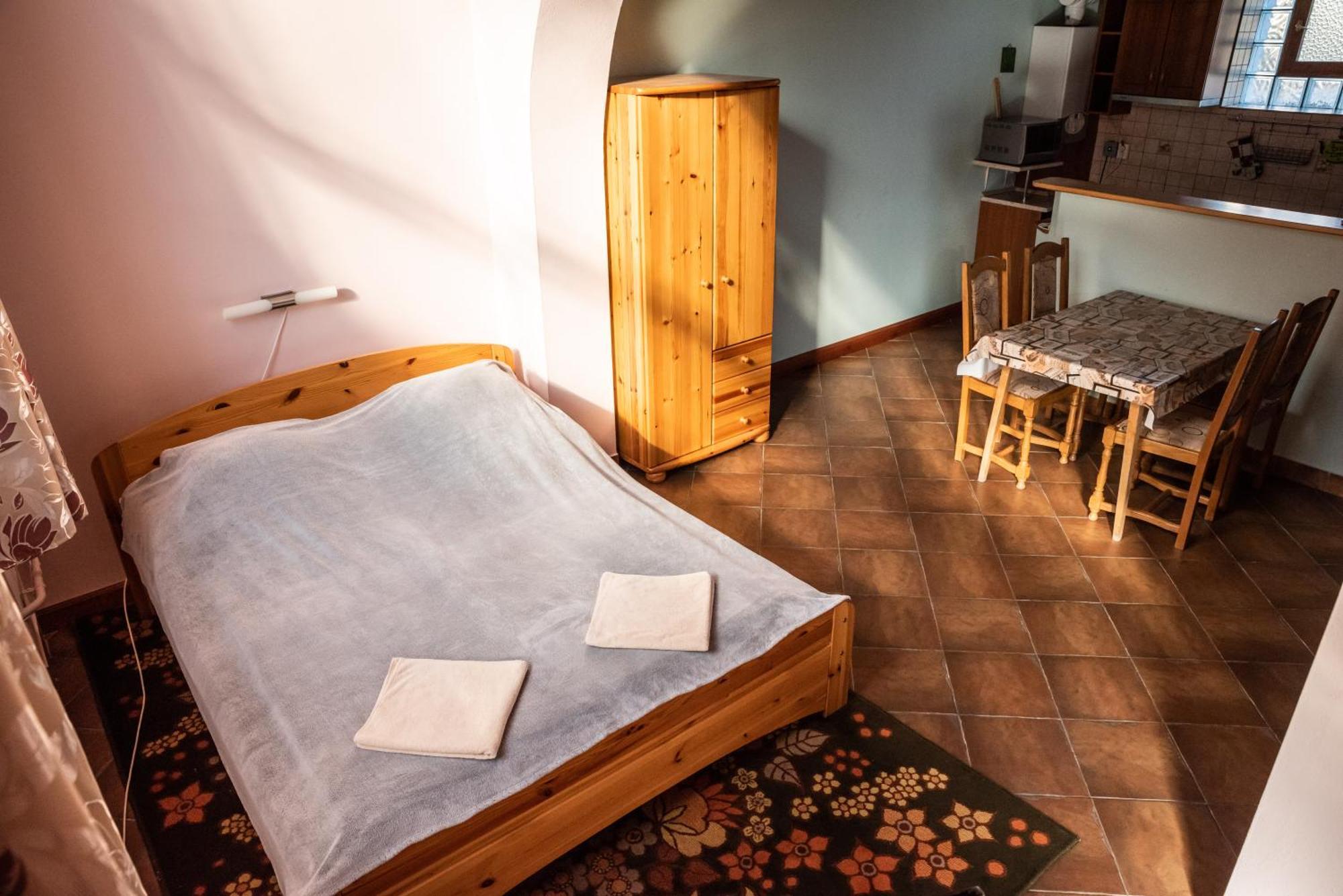 Gesztenye Apartman Mako Bagian luar foto